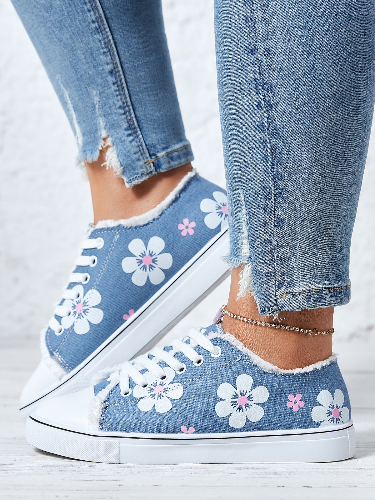 All Season Sneakers