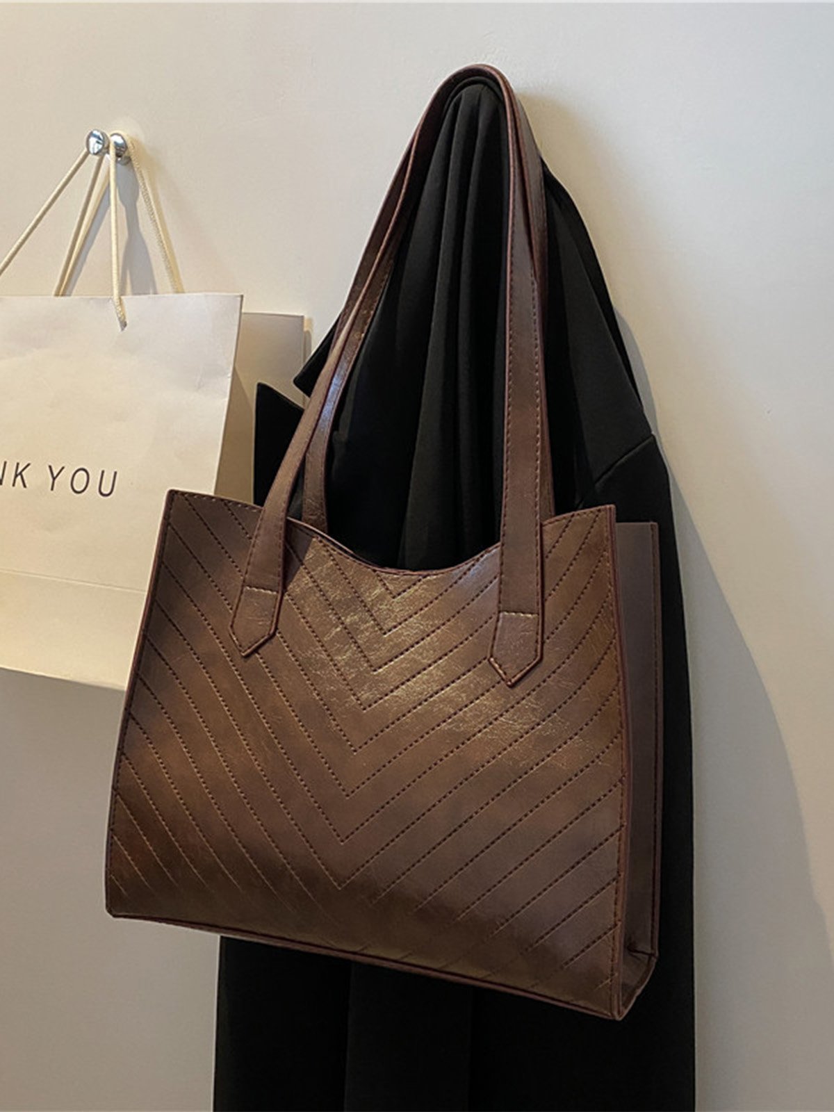 Vintage Magnetic Women's Bags