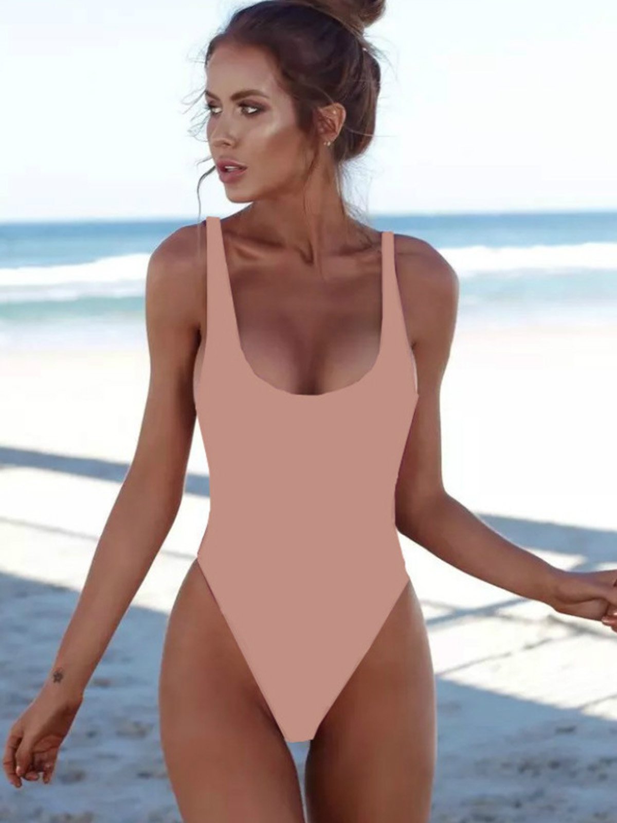 Cut-Outs Sports Swimwear>>One-Pieces