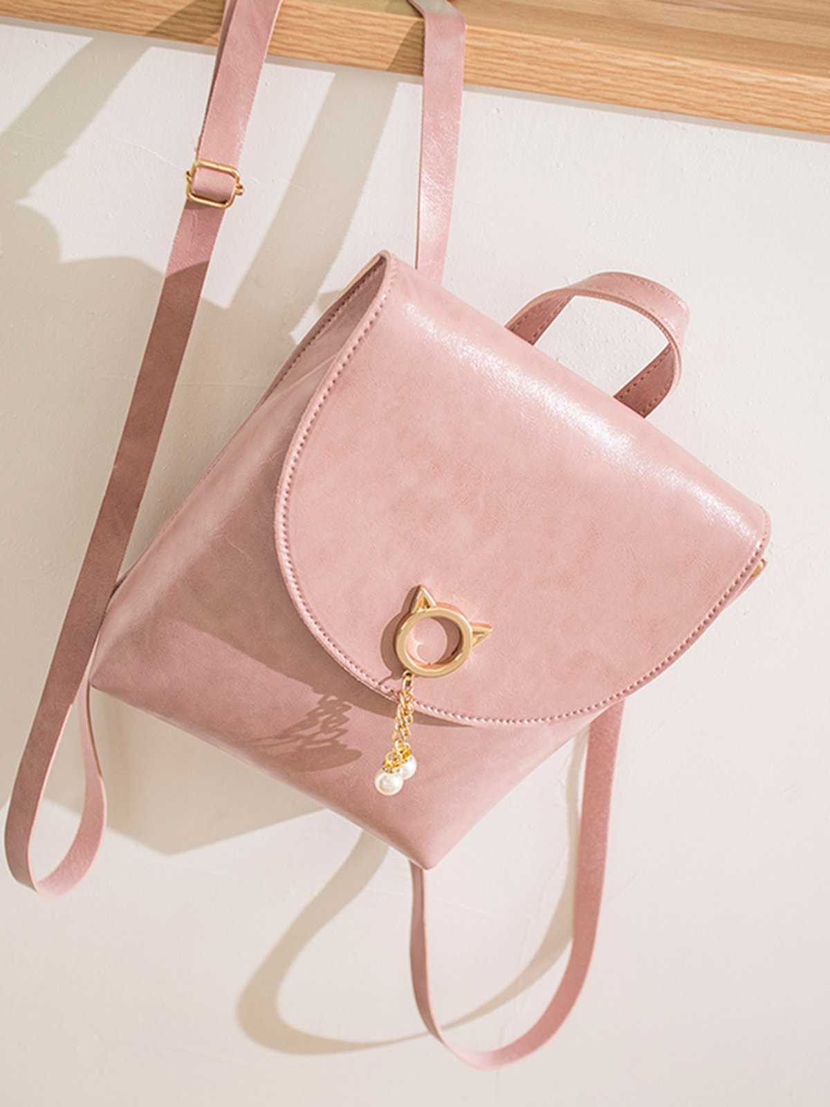 Magnetic Women's Bags