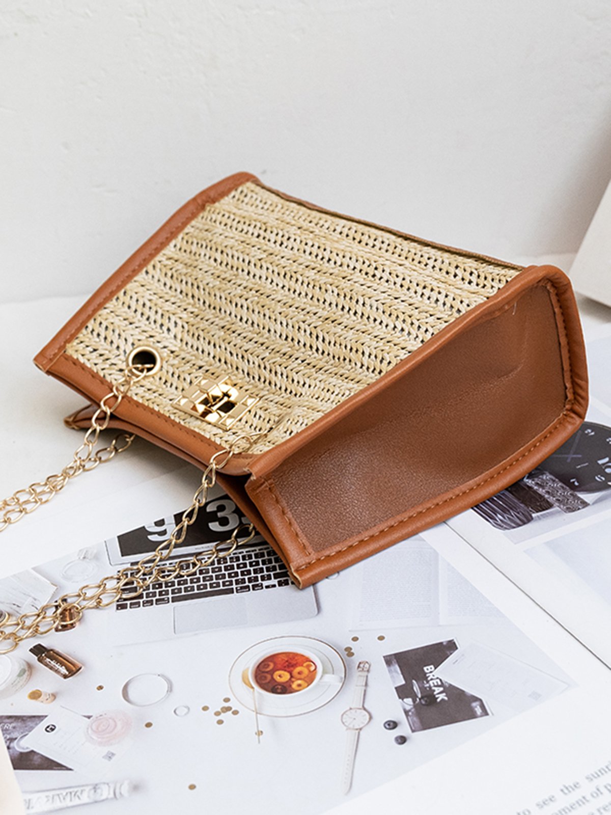 Vacation Twist Lock Women's Bags