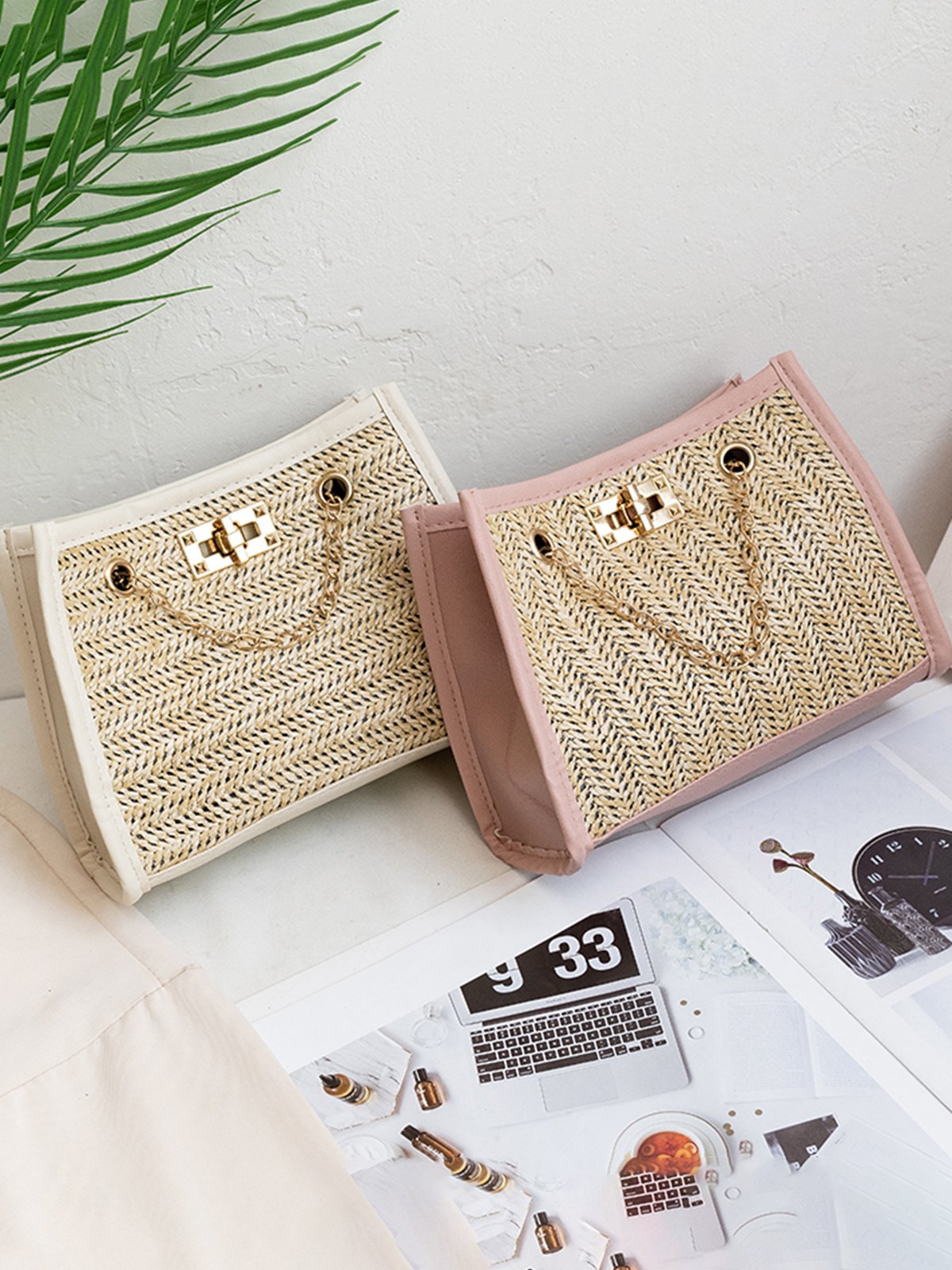 Vacation Twist Lock Women's Bags