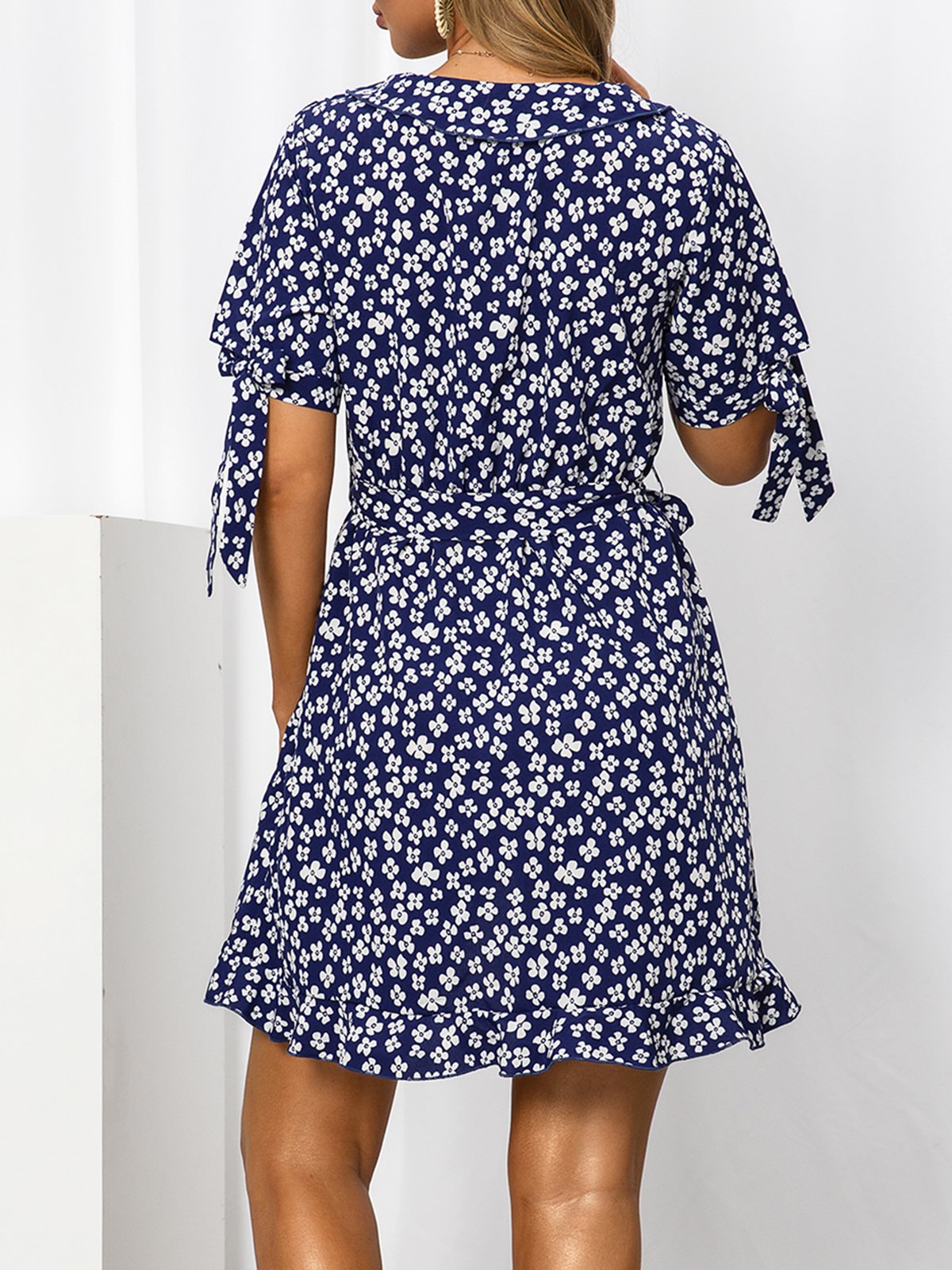 V Neck Sweet Regular Fit Floral Dress