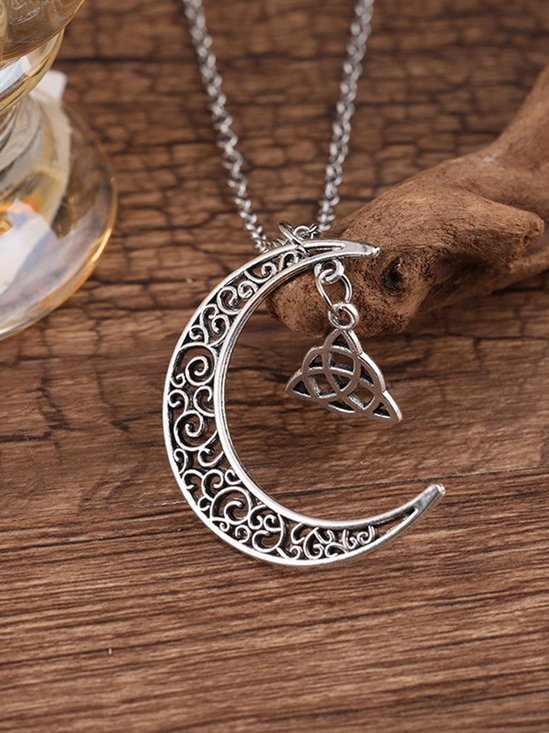 Vintage Alloy Moon Necklace